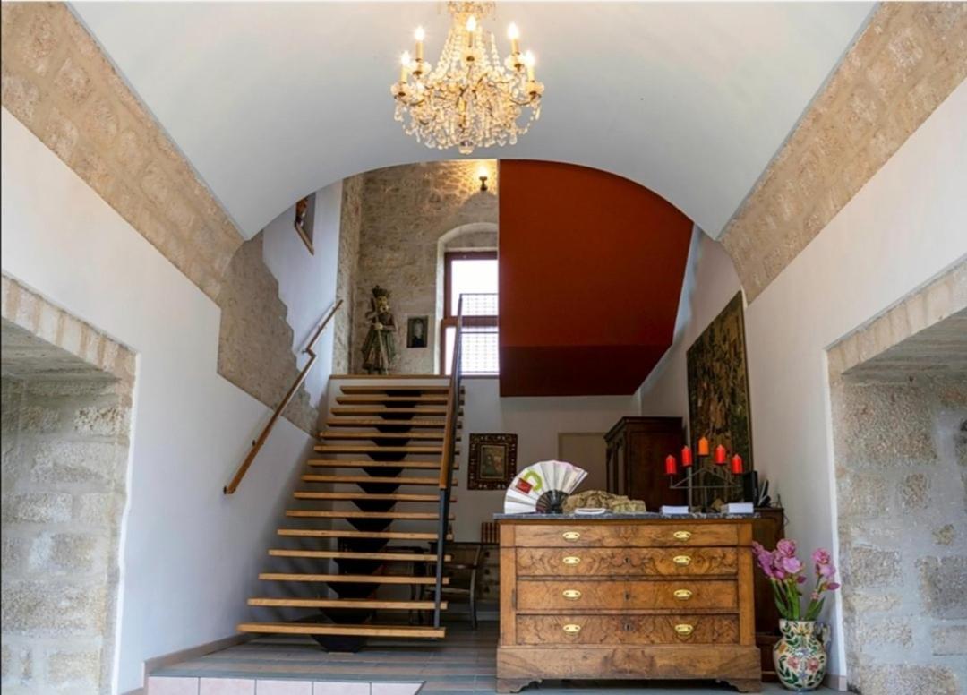 La Maison Royale Pesmes المظهر الخارجي الصورة